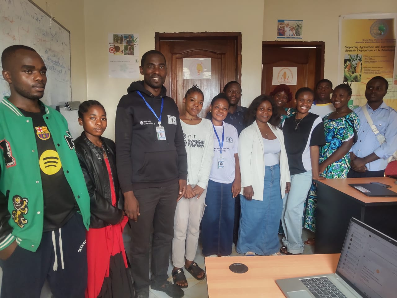 Juventud de Nyiragongo enfrentando IST y embarazos no deseados
